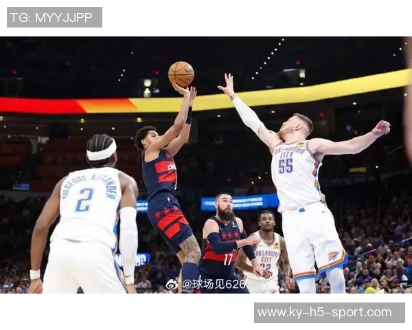 普尔状态火热半场12分钟狂砍16分2板三分命中率高达60